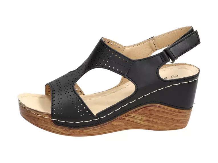 Czarne sandały, buty damskie Sabatina 21006