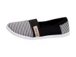 Czarne tenisówki damskie Wishot 133 Slip On