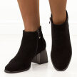Czarne zamszowe Polskie botki damskie Deoni D395