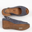 Granatowe sandały damskie na koturnie JEZZI 972