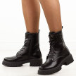 Czarne zimowe botki damskie na traperze M.Daszyński 2502-4
