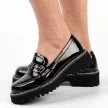 Czarne lakierowane mokasyny damskie, loafersy DiA 597