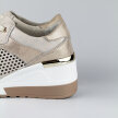 Beżowe skórzane sneakersy damskie S.BARSKI 29587