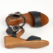 Granatowe sandały damskie na koturnie SERGIO LEONE SK300