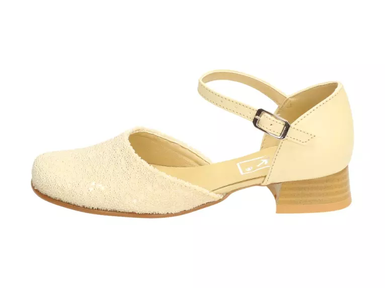 Beżowe pantofle, buty dziecięce Kmk 18