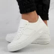 Białe sportowe buty damskie VINCEZA 19431 WH