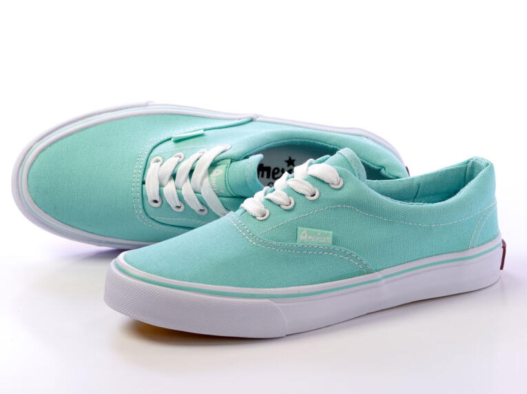 -50% Markowe trampki miętowe American Club 63v