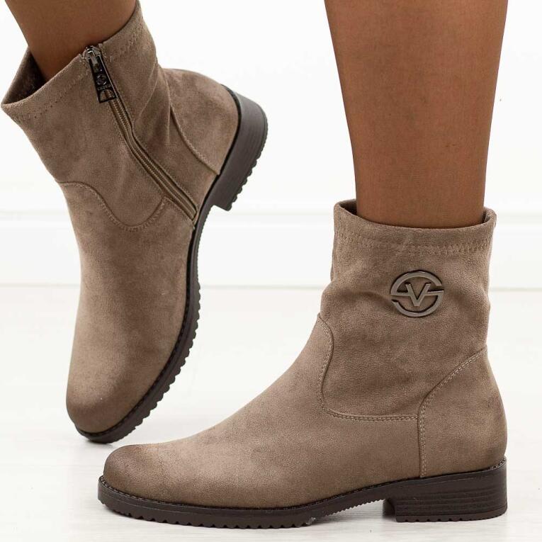 Beżowe zamszowe botki damskie Vinceza 58594