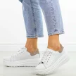 Białe skórzane sneakersy damskie na platformie Filippo Dp6739/25