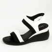 Białe sandały damskie na koturnie SERGIO LEONE SK856